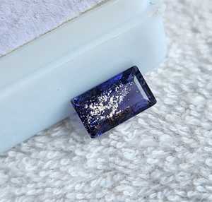 Pierres précieuses naturelles Iolite et Pierre de soleil en vrac, vente en gros - Forme octogonale facettée, bleu, blanc scintillant pour la fabrication de bijoux. - Product Image 4