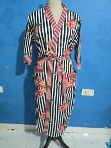 Robes Kimono en Coton Imprimé Fruits, Magnifiques Robes de Demoiselle d'Honneur Kimono, Peignoirs Faits Main à Impression au Bloc pour Femmes, Cadeau Kimono - Product Image 4