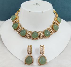 Collar de calidad premium con hermosos aretes, perfecto para fiestas, bodas y ocasiones formales, conjunto de collar ligero y minimalista. - Product Image 3