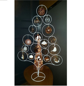 Kim Loại Cây giáng sinh đứng với bánh xe giáng sinh bên phòng khách phòng ngủ bảng đã được làm dây - Product Image 3