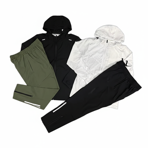 Ensemble de survêtement en nylon patchwork pour homme, léger, à capuche, taille élastique, style streetwear, personnalisable OEM, vêtements de sport - Product Image 1