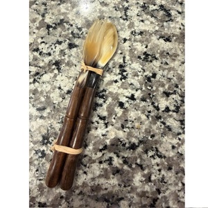 Cuillère en corne de buffle naturelle, fabriquée à la main, avec manche en os, cuillère de table pour la cuisine, cadeau - Product Image 2