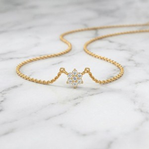 Pendentif Fleur en Or Plaqué avec Diamant Rond Brillant de Couleur E-F de 0,10 CTW Cultivé en Laboratoire, Serti à Griffes, Bijou de Luxe - Product Image 4