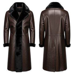 Abrigo largo de cuero genuino marrón para mujer con cuello y puños de piel negra. - Product Image 5