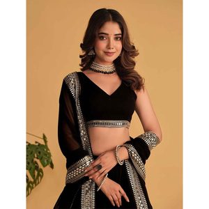 Aayna Clothing Magnifique Lehenga Choli Noir de Qualité Supérieure 6027 - Product Image 2