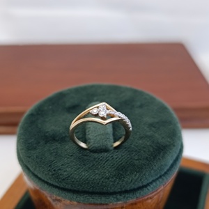 Bague de fiançailles élégante Namivaa Vmg60 en or rose 14 carats avec grappe de diamants, design géométrique à cadre ouvert, micro-incrustation, cadeau pour femme - Product Image 2