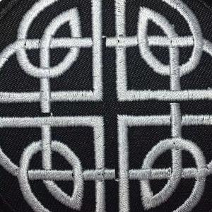 Parches Bordados al por Mayor de Alta Calidad, Logotipo Personalizado, Material de Buena Calidad, Parche Bordado Personalizado de la Mejor Calidad - Product Image 3