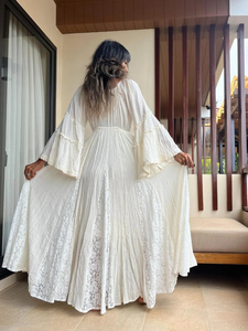 Robe longue maxi femme 2026 à col en V profond, entièrement volantée, style bohème, blanche, tricotée, à plusieurs niveaux, pour la plage, sexy, à manches évasées - Product Image 2