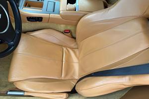 Aston Martin V8 Vantage Coupé 2013 - Product Image 5