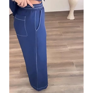 Ensemble décontracté 2 pièces pour femme : haut vintage en jean à manches courtes et col rond, coupe ample, longueur cheville, imprimé numérique délavé - Product Image 4