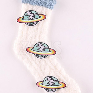 Patchs brodés décoratifs élégants pour accessoires de mode, patchs brodés en vente - Product Image 3