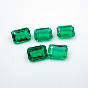 HAYAAT GEMS มรกตสีเขียวธรรมชาติ 4.60 กะรัต ทรงคุชชั่น (7x5 มม.) สำหรับทำเครื่องประดับ - Product Image 1