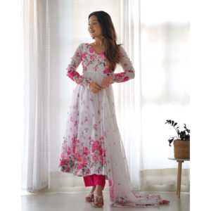 ชุด anarkali XS ขนาดพิเศษพร้อม pallu และ dupatta สำหรับงานปาร์ตี้และโอกาสพิเศษ - Product Image 4