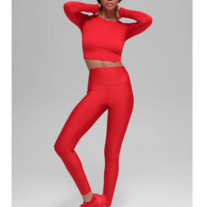 Ensemble de vêtements de sport pour femmes, haut court et leggings de yoga, de haute qualité, doux comme du beurre, populaires, à manches longues, pour la salle de sport et l'entraînement - Product Image 1