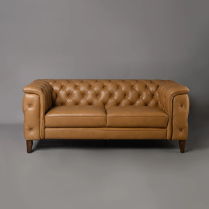 Sofá Chesterfield de Cuero de 2 Plazas, Diseño Moderno, Ecológico, para Uso Comercial en Exteriores, Tapizado Personalizado - Product Image 1