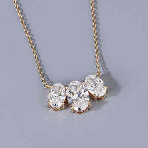 Colgante de Lujo de Plata S925 con Moissanita de Corte Ovalado para Mujer, 2.02 CT, Calidad VS EF, 3 Piedras, Forma Ovalada, Joyería de Oro Amarillo, Regalo - Product Image 6