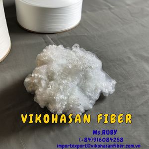 Fibre de polyester filée 100 % recyclée PET du fabricant vietnamien Vikohasan, fibre discontinue 3D HCS blanche siliconée pour matériau de rembourrage - Product Image 2