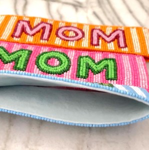 Llavero Portamonedas de Acero Inoxidable con Gato de Dibujos Animados Bordado a Mano que Cambia de Color, con Cuentas de Semillas y Etiqueta Personalizada para Bolsos de Boda - Product Image 4
