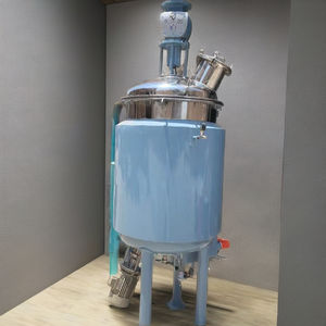 Réservoir de mélange à double paroi en acier inoxydable avec agitateur pour le chauffage et le traitement sous vide - Product Image 2