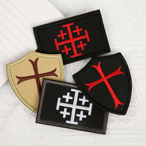 Parches Bordados Personalizados 3D con Escudo Cruzado y Cierre de Gancho y Bucle - Product Image 1