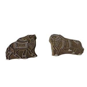 Blocs en bois sculptés à la main de style artisanal moderne, thème religieux, décoration pour la maison, le bureau, les enfants, cadeau de pendaison de crémaillère, anniversaire, Diwali - Product Image 4