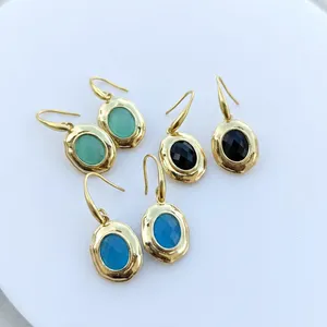 ต่างหูห้อยประดับพลอยบลูแคลซิโดนีทรงรีเหลี่ยมเพชรพลอยชุบทอง 18k พร้อมตัวเรือนแบบคอลเล็ต เหมาะสำหรับเป็นของขวัญ - สำหรับใส่ไปงานปาร์ตี้ - Product Image 4