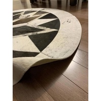 Benutzer definierte gestreifte Rindsleder Patchwork Leder traditionelle Low Pile Teppiche rutsch feste PET-freundliche handgemachte Home Luxury Elevate