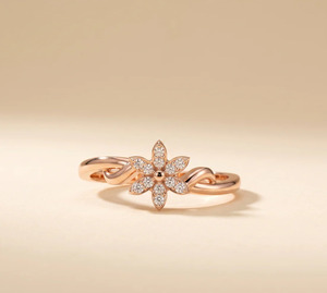 Anillo de Compromiso de Oro Premium con Diamantes Incrustados en Forma de Hoja para Mujer, Corte Marquesa de 0.35 Ct, Anillo de Diamantes con Diseño de Hoja en Oro Premium - Product Image 1