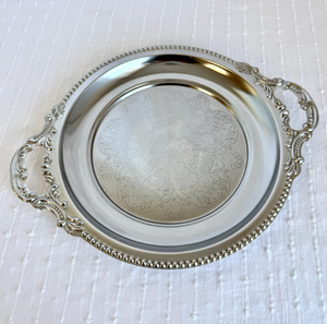 Bandeja de Servicio Plateada con Relieve de Diseño, Bandeja de Servicio Elegante de Primera Calidad para Mesa, Forma Rectangular, Hecha a Mano, de Lujo - Product Image 1