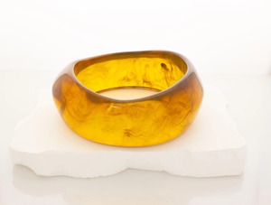 Bracelets en résine au design minimaliste, ajustement fin, couleur unie, prix d'usine en gros - Product Image 3