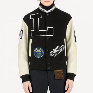 Veste d'université d'hiver personnalisée OEM en chenille avec lettres brodées à col montant réversible, coupe-vent pour femmes - Product Image 2