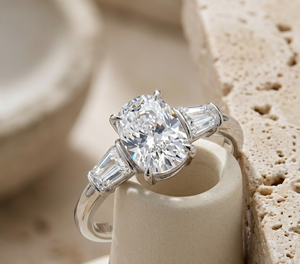Anillo de Diamantes Solaris de Alta Calidad de 1.5 Ct, Corte Cojín, Chapado en Oro de 18K, 14K, 10K, Anillo de Compromiso de Lujo con Diamantes Cultivados en Laboratorio para Mujer - Product Image 1