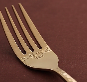 Juego de cubiertos de acero inoxidable con acabado dorado martillado, con textura martillada, para restaurantes, hoteles y vajilla de mesa para el hogar. - Product Image 2