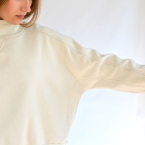 เสื้อสเวตเชิ้ตคอเต่าทรงโอเวอร์ไซส์สำหรับผู้หญิง ผ้าฝ้าย 100% ปักลาย พิมพ์ลาย ระบายอากาศได้ดี เหมาะสำหรับฤดูหนาว - Product Image 4