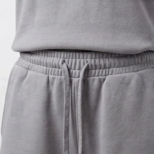 Ensemble décontracté en tricot gris pour femmes, 2 pièces, t-shirt à manches courtes avec imprimé abstrait et short au-dessus du genou, coupe régulière, printemps-été - Product Image 5