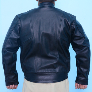 Veste de moto d'hiver en cuir de vachette de haute qualité fabriquée au Pakistan, coupe-vent, avec protection ignifuge et épaulettes rembourrées - Product Image 6