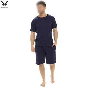 Conjunto de Camisa y Pantalones Cortos de Algodón Liso, Diseño Moderno, Producto Cómodo, Transpirable, de 2 Piezas - Product Image 2