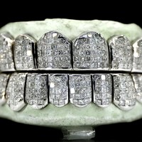 Orave Luxury Christian Diamond Grillz de Plata 925 con Corte Princesa, Escaneo Dental 3D, Proceso Rápido, Personalizado con Diamantes VVS, Invisible, para Hombre