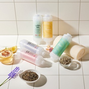 Filtre de douche purificateur d'eau VITA ON b : Purification avancée, système de réduction des métaux lourds, conception optimisée - Product Image 1