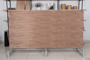 แผ่นวีเนียร์ไม้วอลนัททนทาน ลายไม้ธรรมชาติ เป็นมิตรกับสิ่งแวดล้อม มีความยืดหยุ่นดี แบบตัดโรตารี่ ตัดแบบควอเตอร์ ซัพพลายเออร์แผ่นวีเนียร์ - Product Image 6