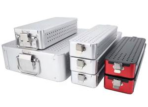 Plateau médical perforé autoclavable en aluminium pour stérilisation d'instruments chirurgicaux avec couvercle verrouillable – Vente en gros - Product Image 4