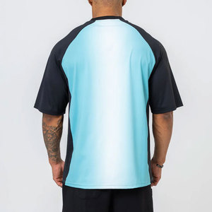 T-shirt Homme Basique à Manches Courtes Col Rond en Toile, Coupe Droite, Anti-boulochage, Respirant, Séchage Rapide, Style Streetwear Décontracté d'Été, Vente en Gros - Product Image 4