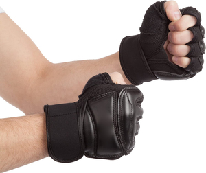 ถุงมือ MMA สำหรับฝึกศิลปะการต่อสู้ ออกแบบมาเพื่อการระบายอากาศและกันลื่น เหมาะสำหรับการออกกำลังกายเพื่อเสริมสร้างความแข็งแรงและการใช้งานในชีวิตประจำวัน - Product Image 2