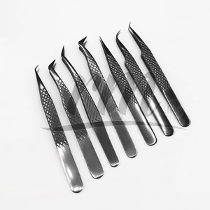 Pince à épiler en acier inoxydable pointue de haute qualité, revêtement plasma noir, pour extensions de cils – Meilleure vente RMI - Product Image 4