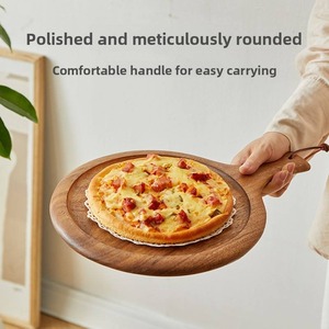 Tabla de cortar de madera ideal para regalar en ocasiones de inauguración de casas debido a su hermosa artesanía y utilidad. - Product Image 2