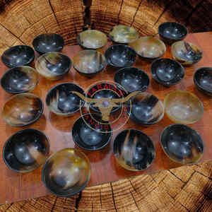 Cuencos pequeños de cuerno de buey de lujo, hechos a mano, pulidos, estilo lindo, personalizados, suministro al por mayor para fiestas a precio económico. - Product Image 3