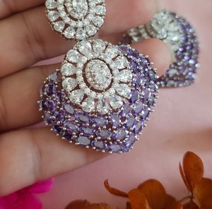 ต่างหูเงินชุบคุณภาพพรีเมียมประดับเพชรซีกอนสวยงามสำหรับผู้หญิงและเด็กผู้หญิง เหมาะสำหรับใส่ในงานกลางคืนหรืองานปาร์ตี้ - Product Image 3