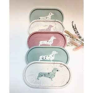 Stylish Oval and Round Resin <b>Decorative</b> <b>Trays</b> Functional for Home or Office - Product Image 5