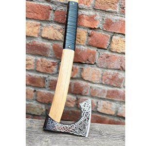 Hacha de Supervivencia Premium Hecha a Mano de Acero al Carbono para Camping, Tomahawk de Madera para Bushcraft, Hacha para Senderismo al Aire Libre con Funda de Cuero - Product Image 3