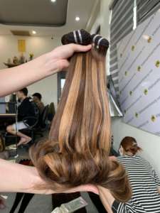 Cheveux de couleur bouclés doublement étirés avec fermeture/frontale en gros, 100% cheveux non traités dans l'extension de cheveux humains - Product Image 5